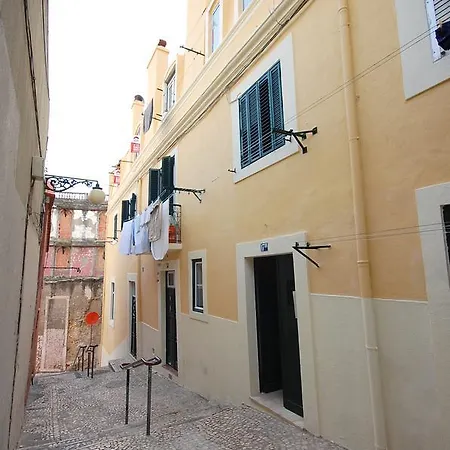 Secret Studio In Janelas Verdes Διαμέρισμα